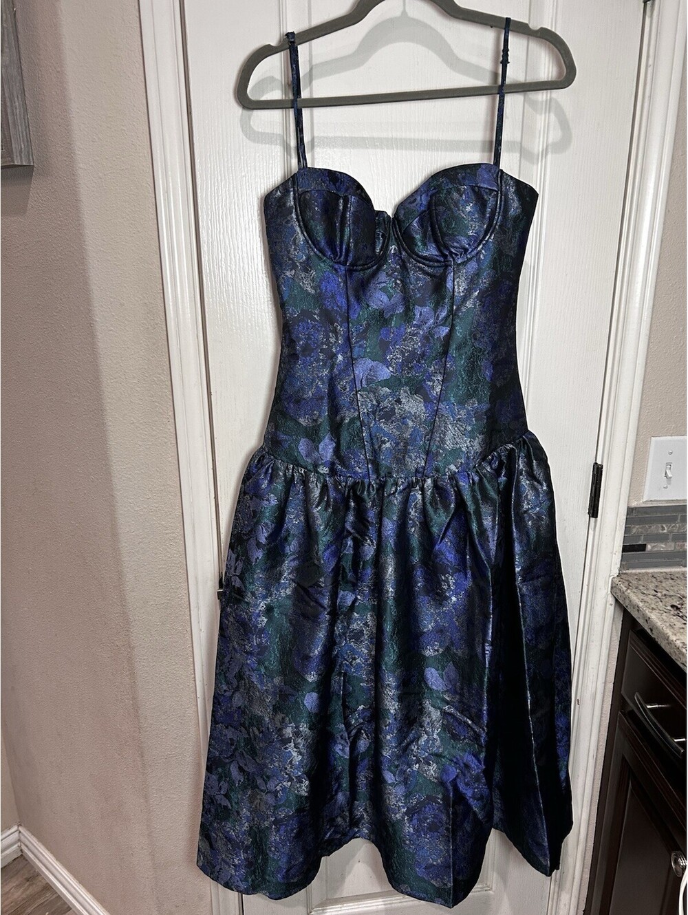 Katie May Shelly Dress Blue Floral Revolve Sz M Homecoming Prom Dressy Retro